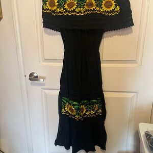 Black Sunflower Embroidered Dress